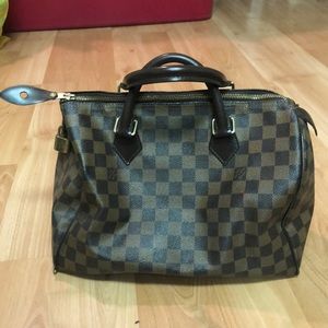 LOUIS VUITTON SPEEDY